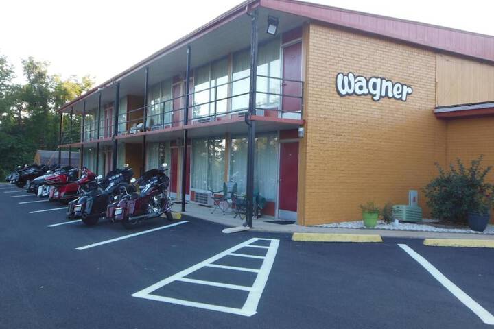 Hotel 5 of 28