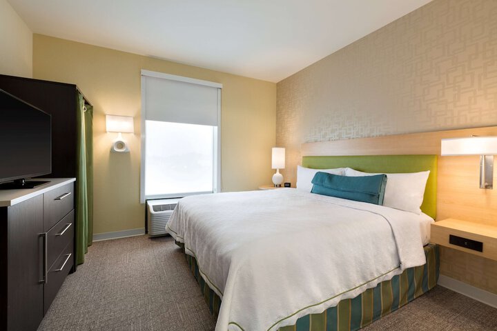 Room 18 of 27