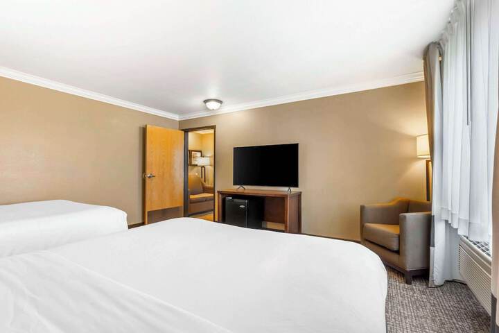 Room 21 of 62