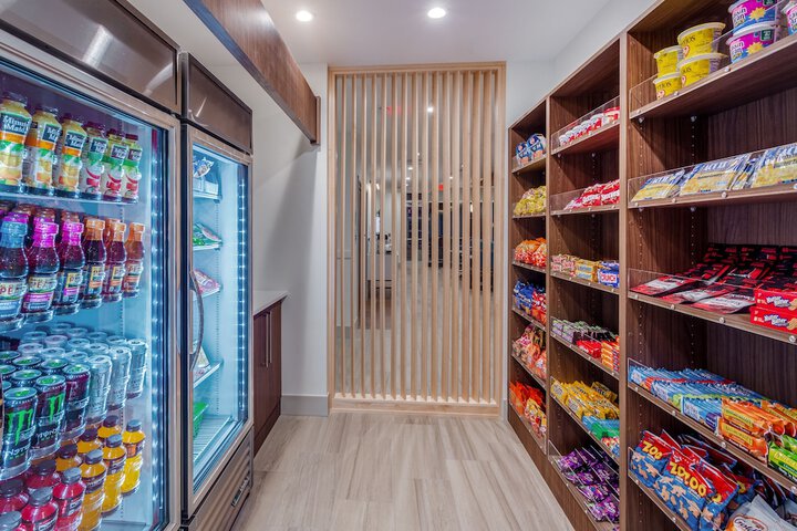Holiday Inn Express & Suites Rice Lake by IHG
