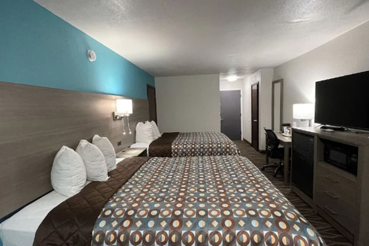 Room 16 of 26