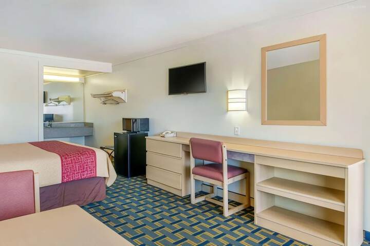 Hilliard Motor Lodge
