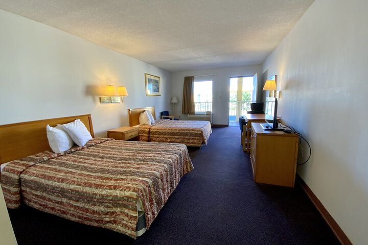 Room 9 of 17
