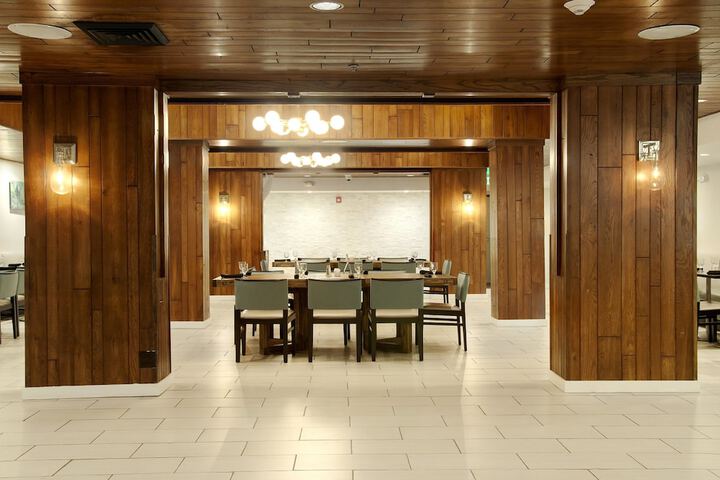 Dining 49 of 67