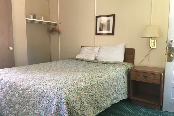 Room 46 of 104