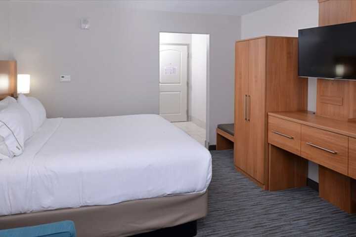 Room 21 of 31