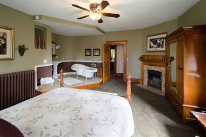 Waller House Inn