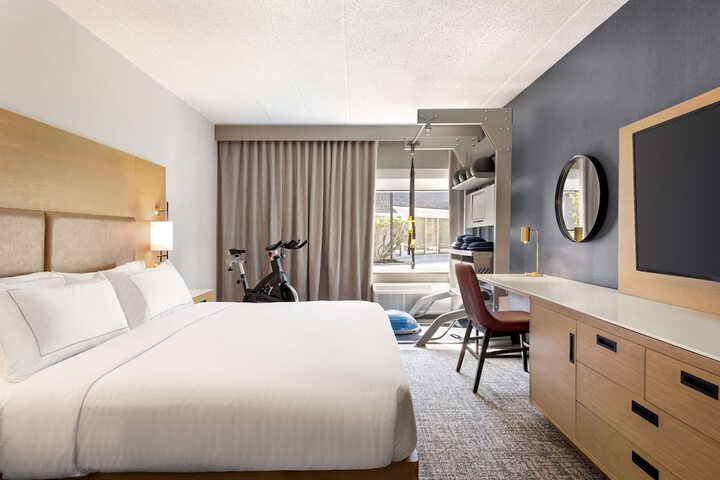 Room 14 of 38