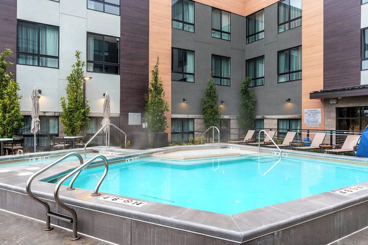 Pool 10 of 80