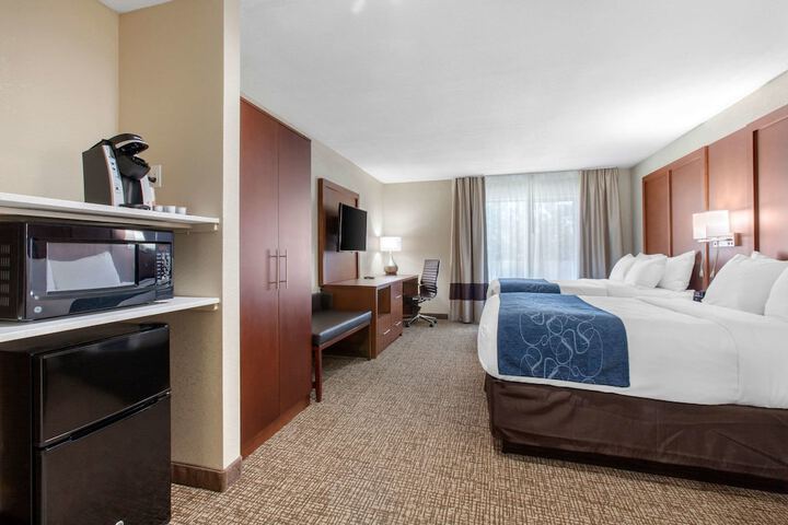 Room 52 of 75
