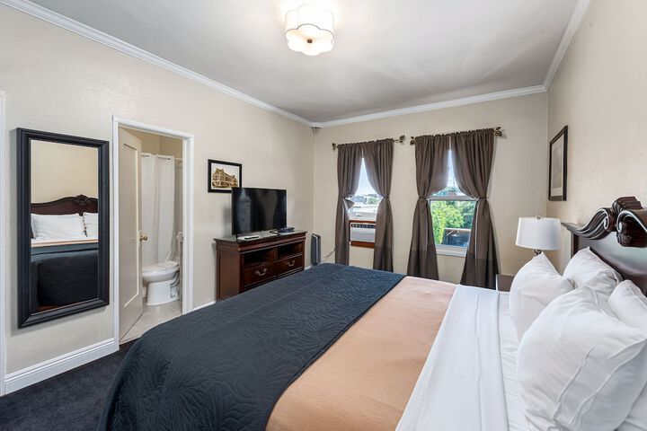 Room 12 of 71
