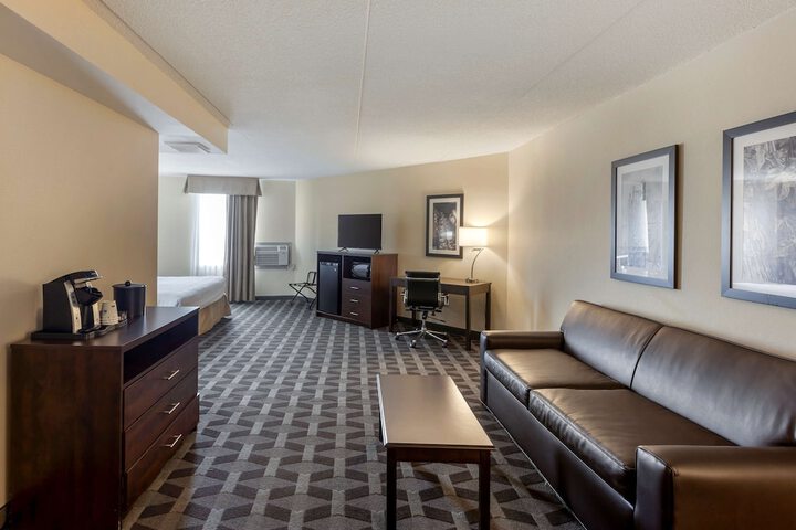 Room 9 of 44
