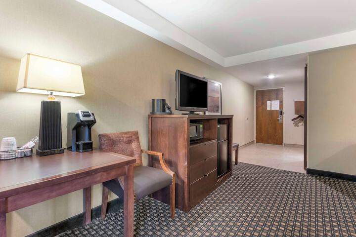 Room 18 of 73