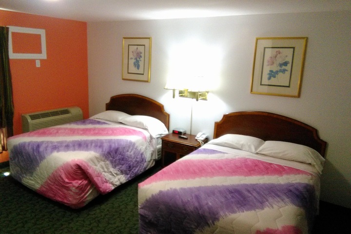 Room 10 of 35