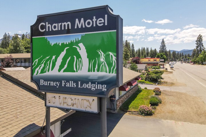 Hotel 11 of 90