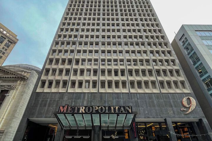 Metropolitan at the 9 Autograph Collection