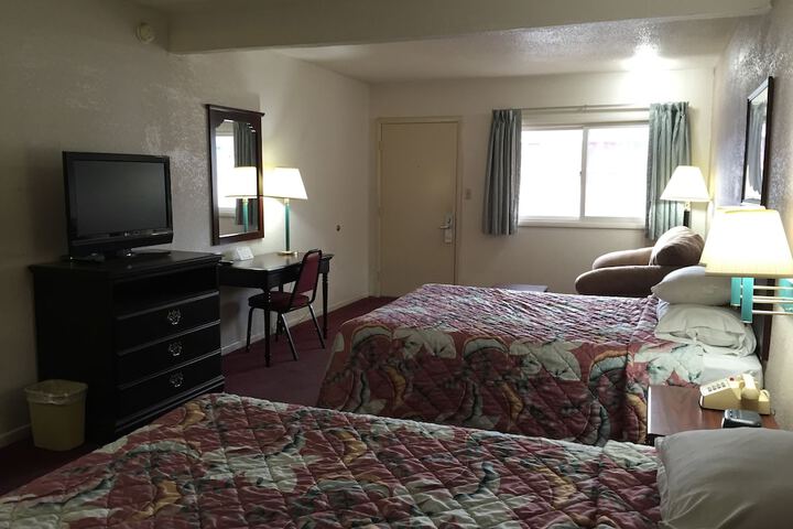 Room 15 of 27