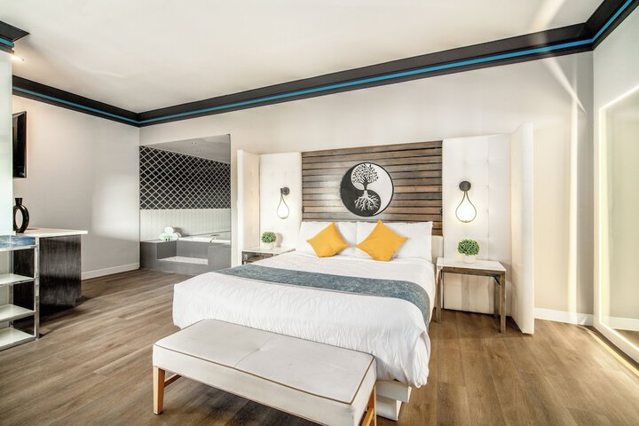 Room 16 of 75