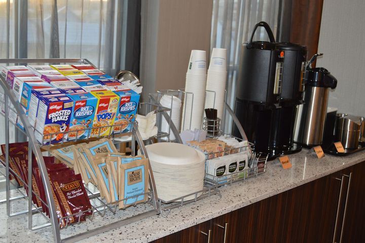 Breakfast/Coffee Service 63 of 88