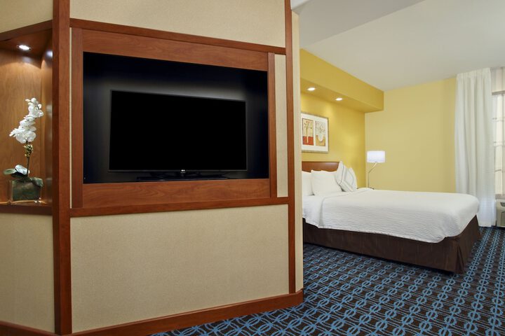 Room 15 of 26