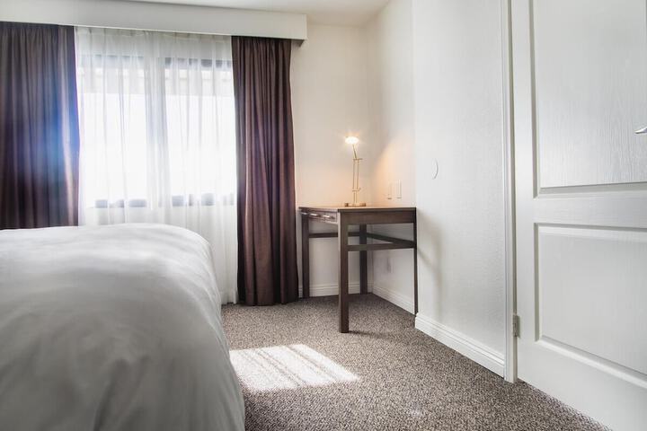 Room 57 of 104
