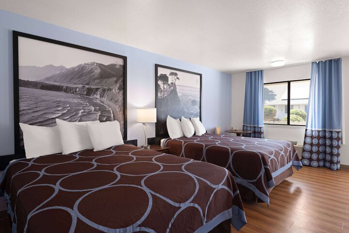 Room 32 of 35
