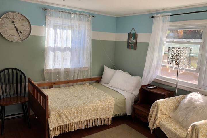 Room 7 of 32