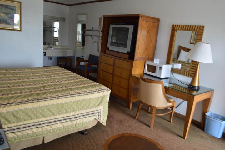 Room 44 of 52
