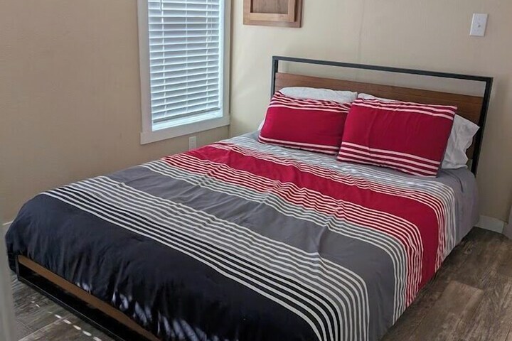 Cedarvale Cabins at Turner Falls