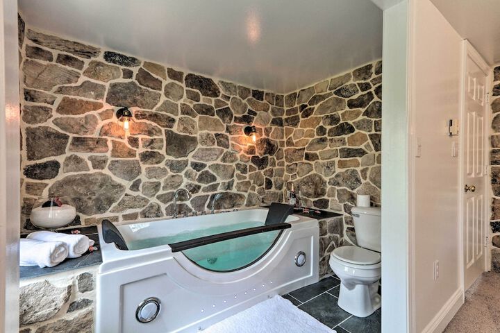 The Millersburg Mountain House Getaway w / Gazebo!