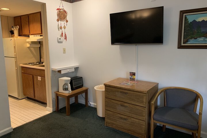 Room 143 of 188