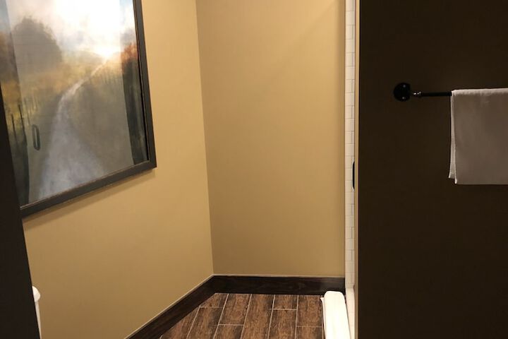 Room 23 of 31