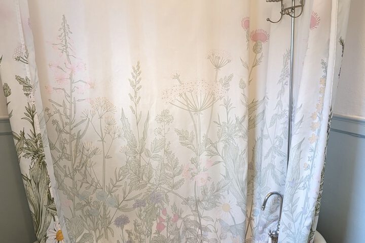 Room 13 of 44