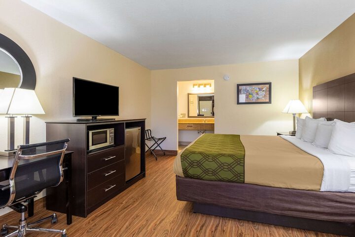 Room 40 of 51