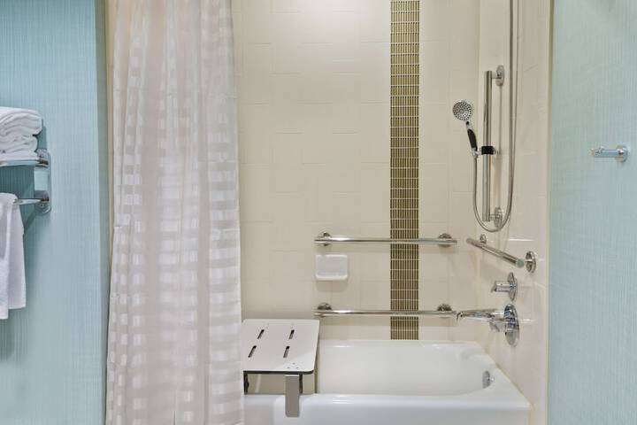 Hyatt Place Austin / Round Rock