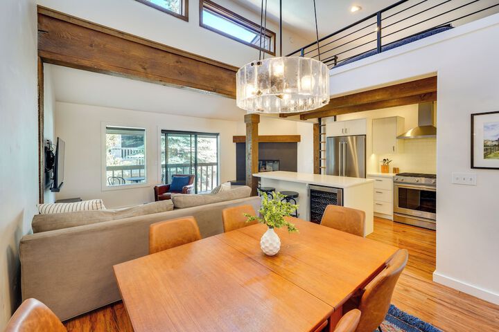 Walk to Main St. & Lifts: Ketchum Townhouse!