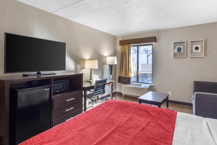 SureStay by Best Western Greenville