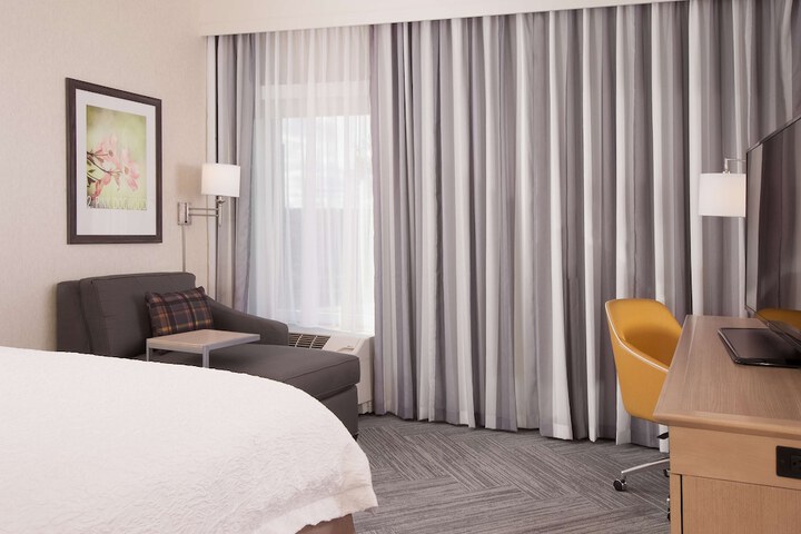Room 34 of 51