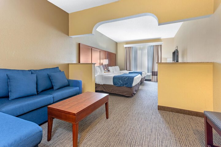 Comfort Suites Findlay I-75 near Sports Complex