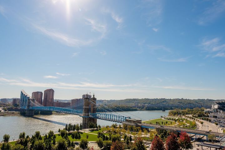 AC Hotel by Marriott Cincinnati at the Banks