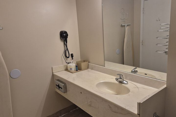 General Bragg Inn & Suites Chickamauga