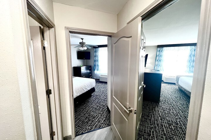 Room 27 of 55