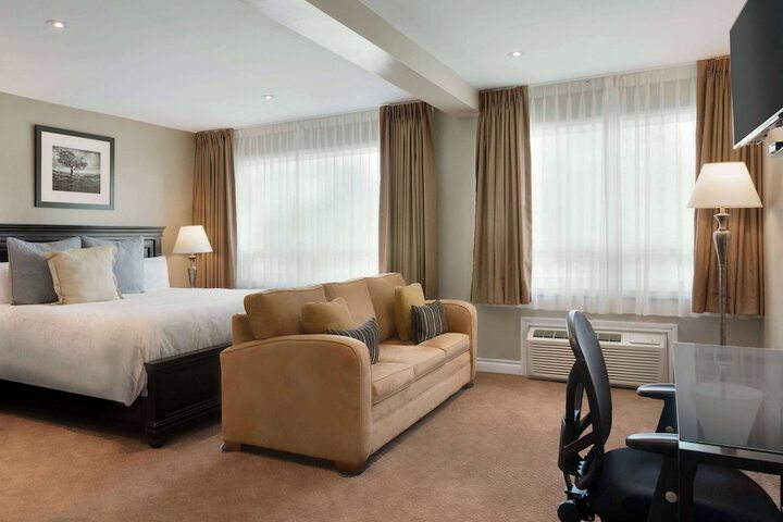 Room 18 of 31
