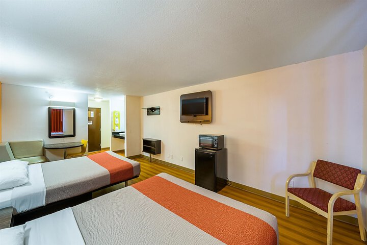 Room 17 of 31
