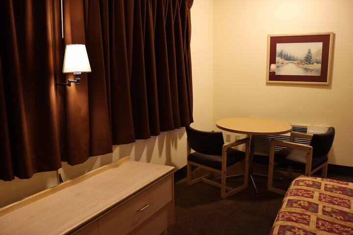 Room 14 of 22