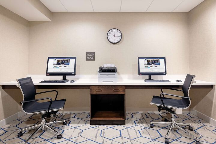 Business Center 42 of 42