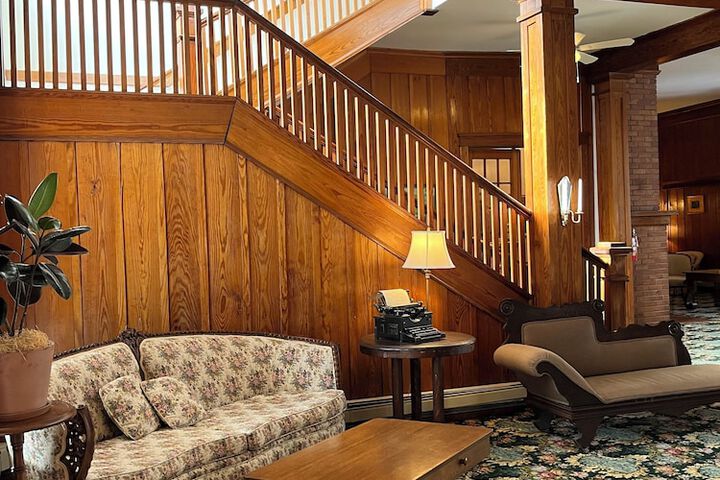 Hotel Interior 18 of 162