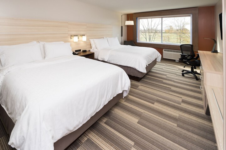 Holiday Inn Express Hotel & Suites Logansport by IHG