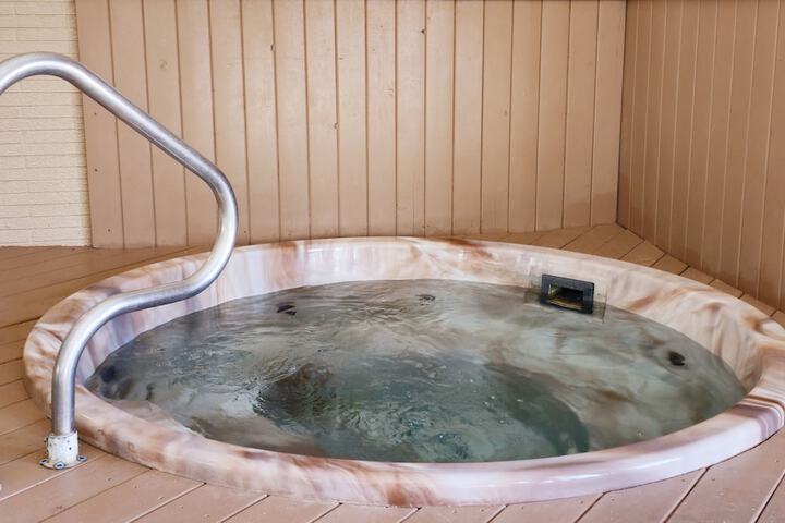 Gray Wolf Lodge
