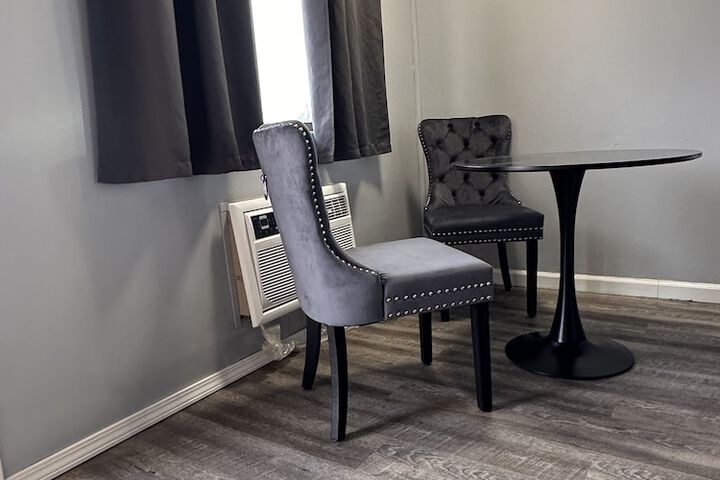 Room 15 of 26